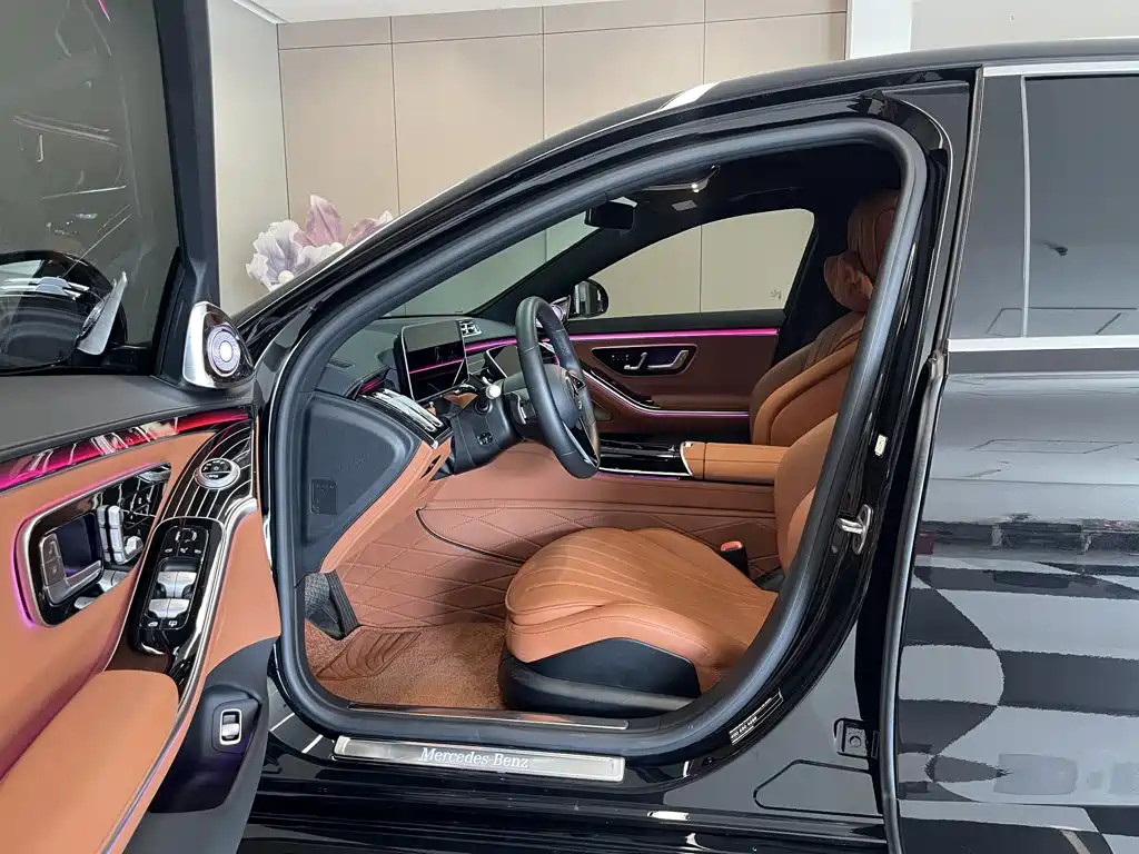 Mercedes-Benz S-Class — миниатюра 16