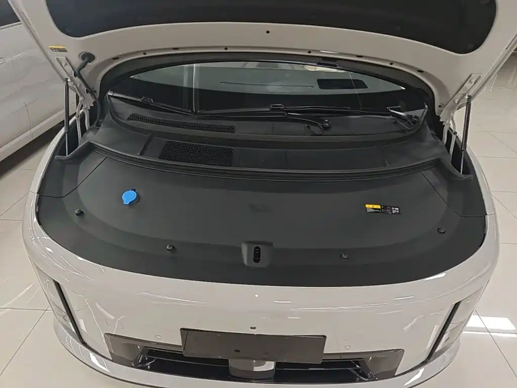 Li Auto Li i8 — миниатюра 20