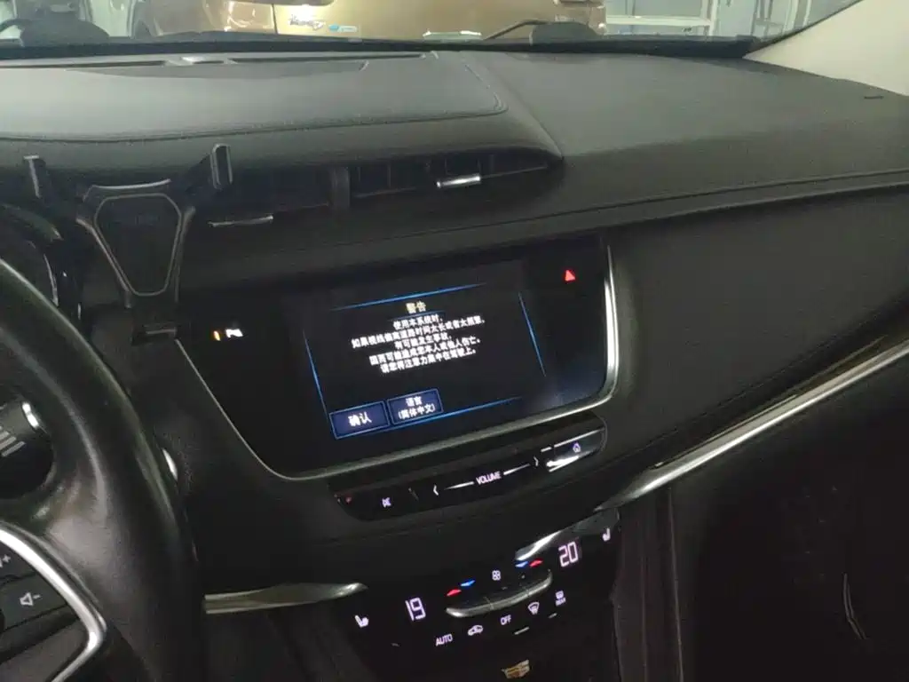 Cadillac XT5 — миниатюра 13