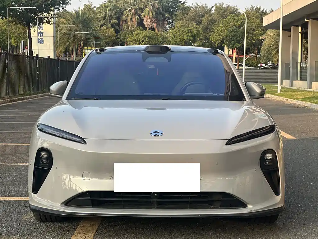NIO ET5T — миниатюра 2