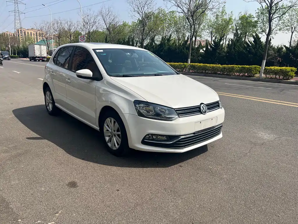 Volkswagen Polo 2016 1.6L AT Comfort