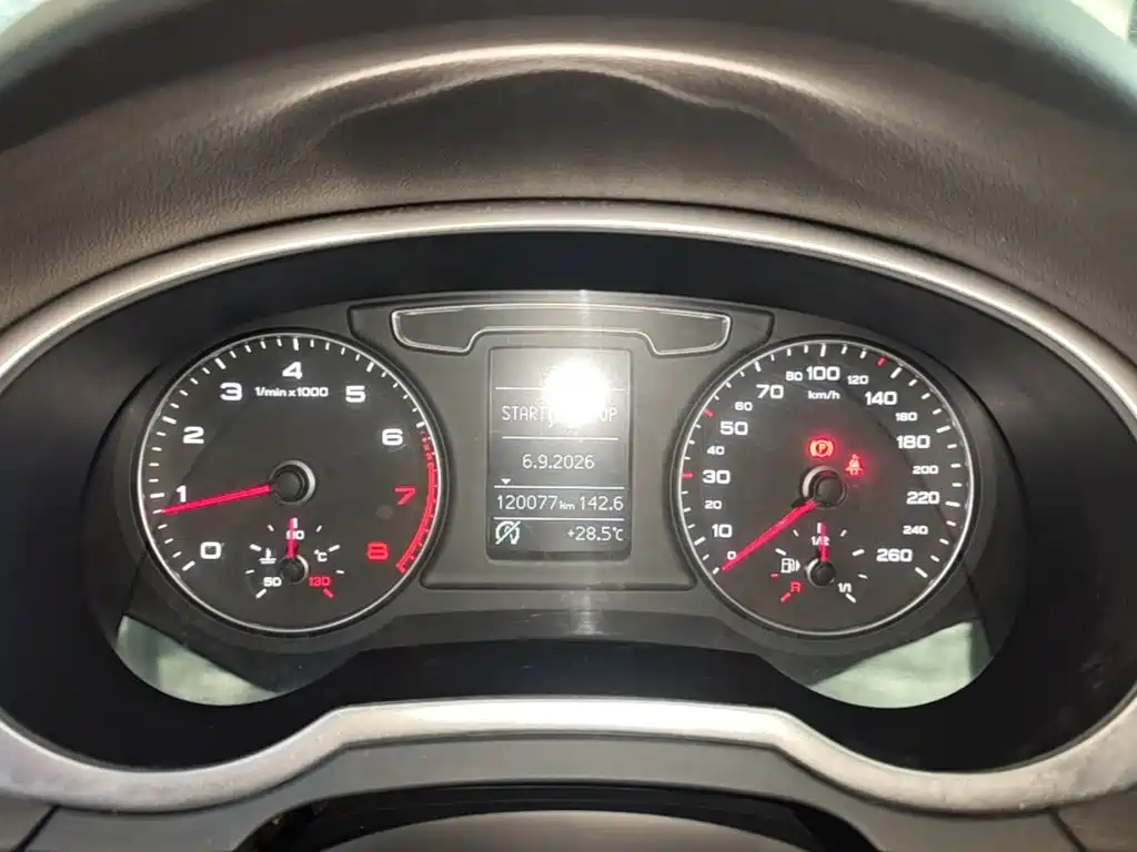 Audi Q3 — миниатюра 12