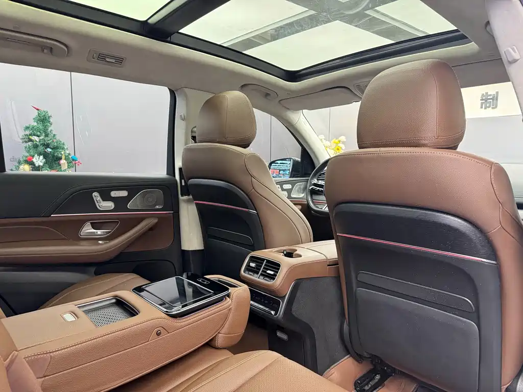 Mercedes-Benz GLS — миниатюра 9