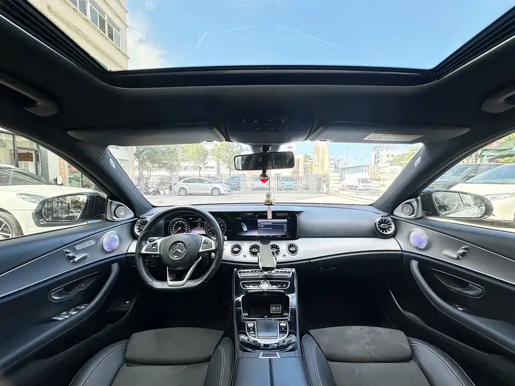 Mercedes-Benz E-Class — миниатюра 14