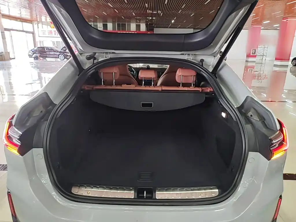 NIO EC6 — миниатюра 19