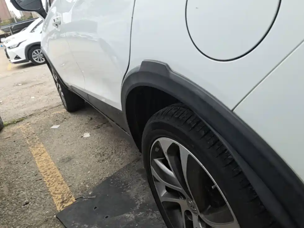 BYD Yuan — миниатюра 22