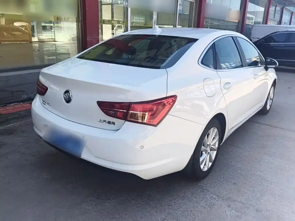 Buick Verano — миниатюра 7