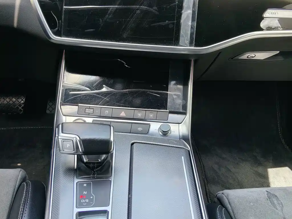 Audi A6L — миниатюра 11