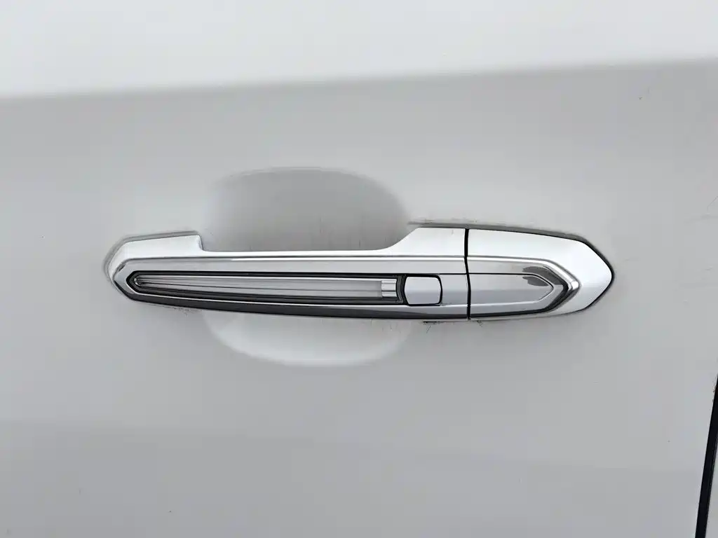 Cadillac XTS — миниатюра 18