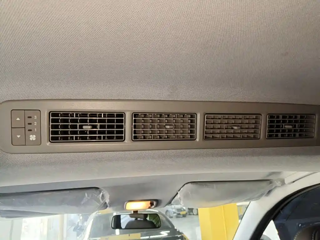 Wuling Hongguang EV — миниатюра 18