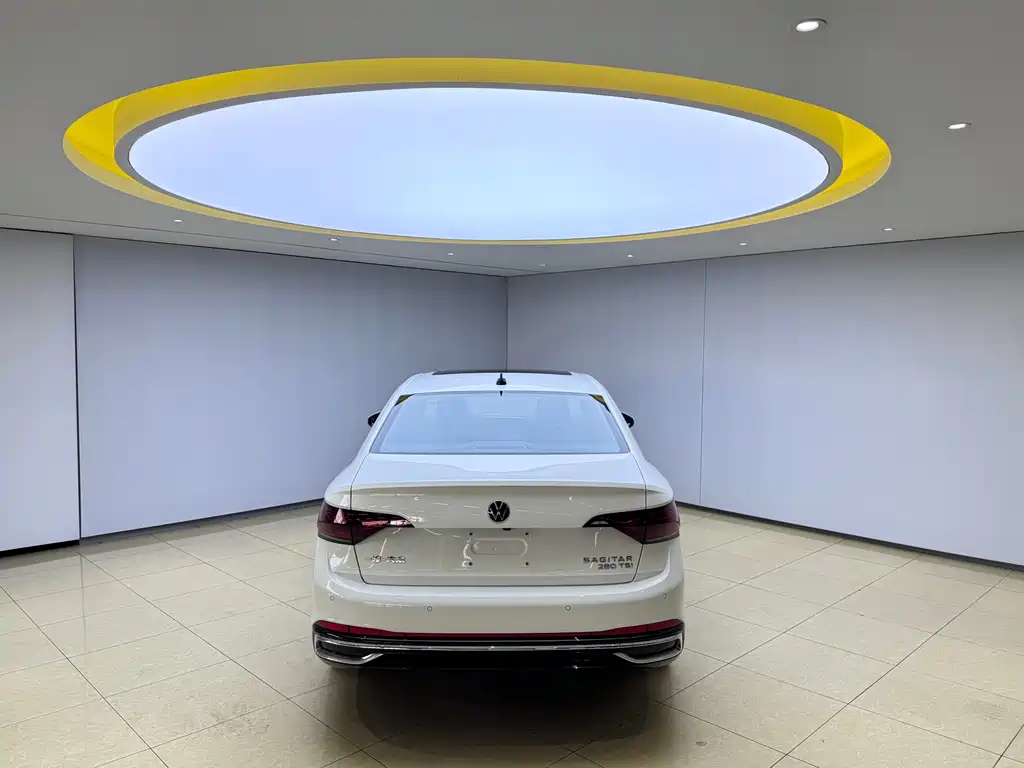 Volkswagen Sagitar 2023 280TSI DSG