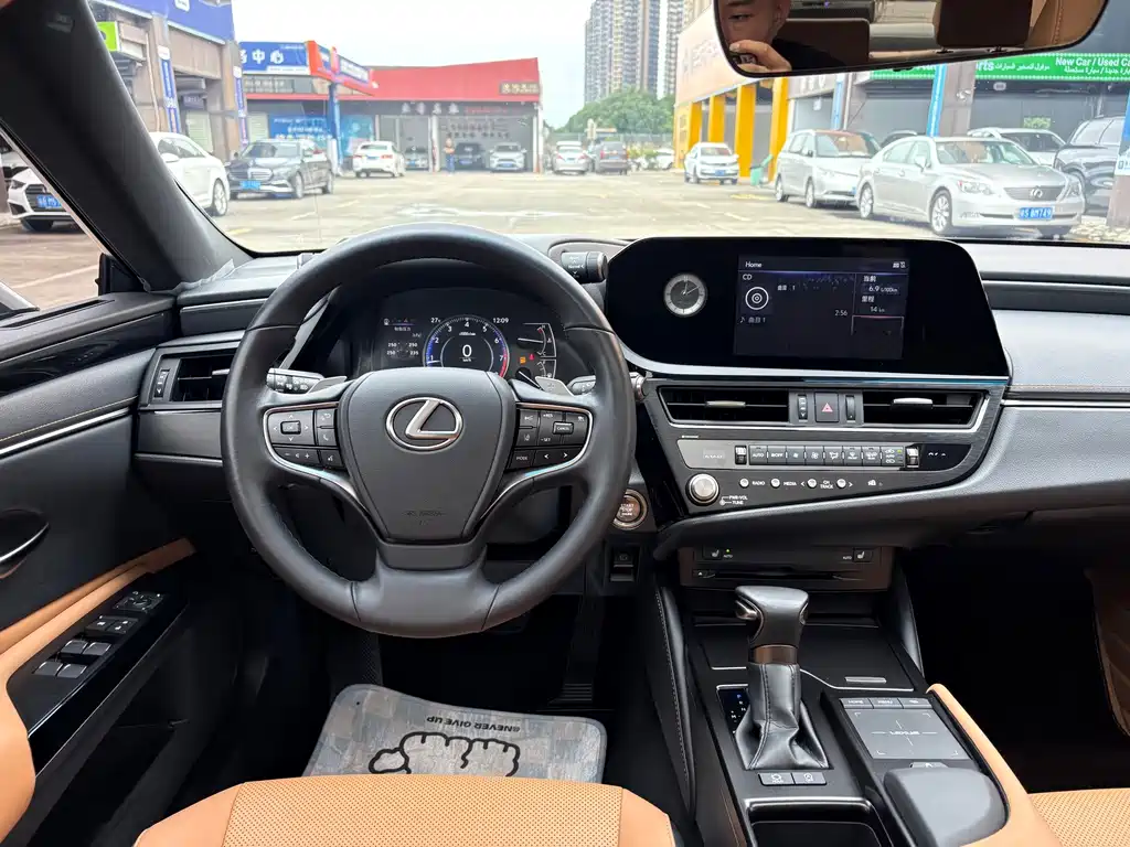 Lexus ES — миниатюра 7