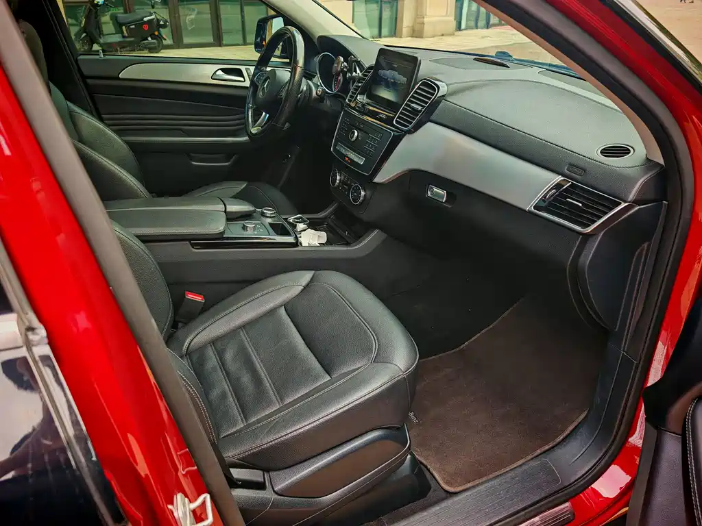 Mercedes-Benz GLE Coupe — миниатюра 10