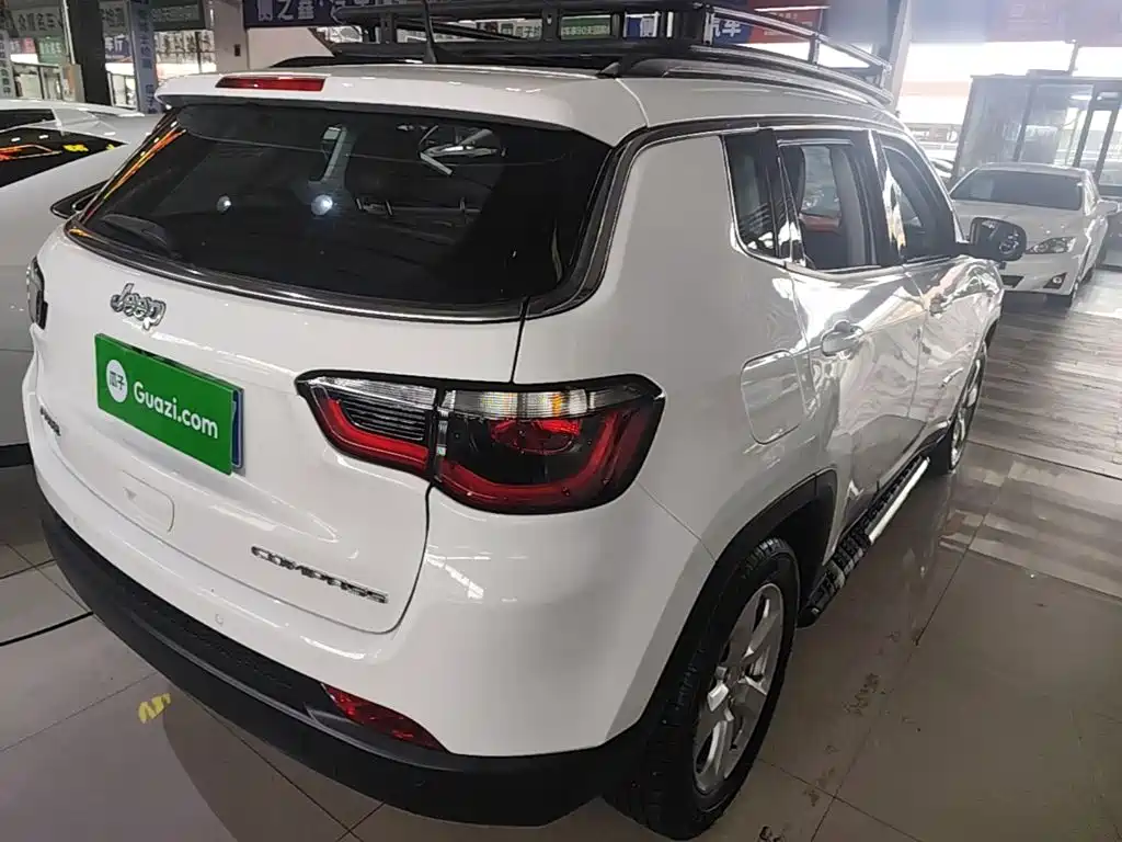 Jeep Compass — миниатюра 7