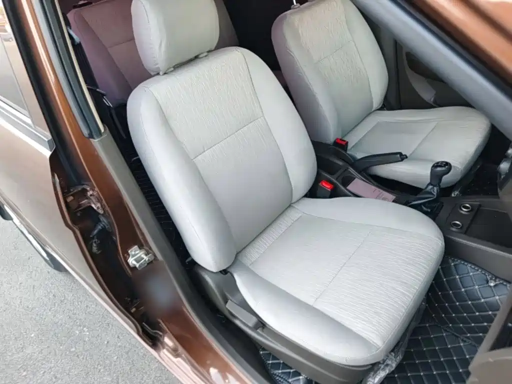 Wuling Hongguang — миниатюра 25