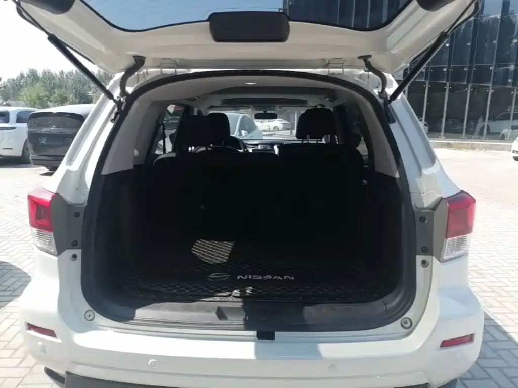 Nissan Terra — миниатюра 19