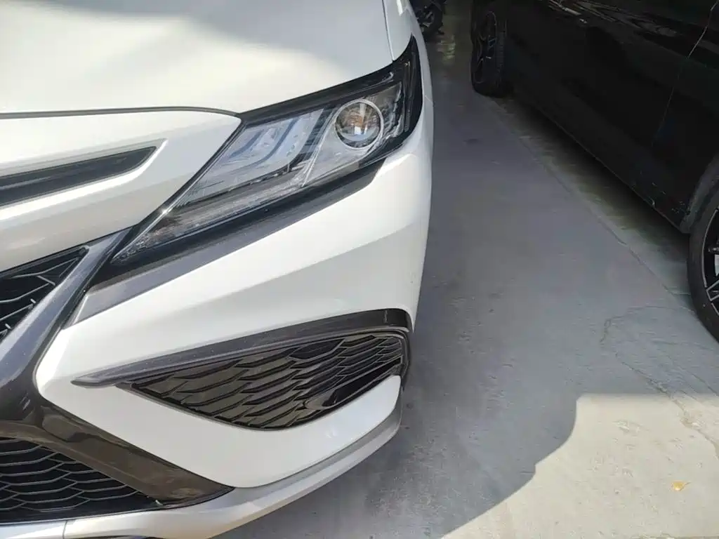 Toyota Camry — миниатюра 24