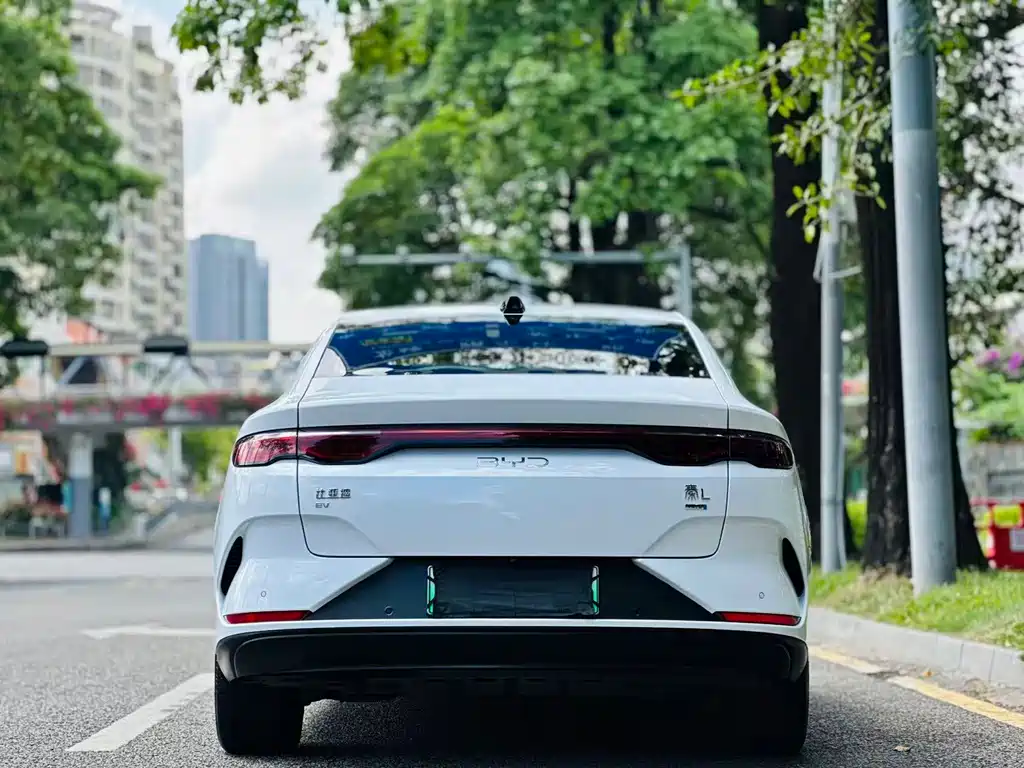 BYD Qin L — миниатюра 5