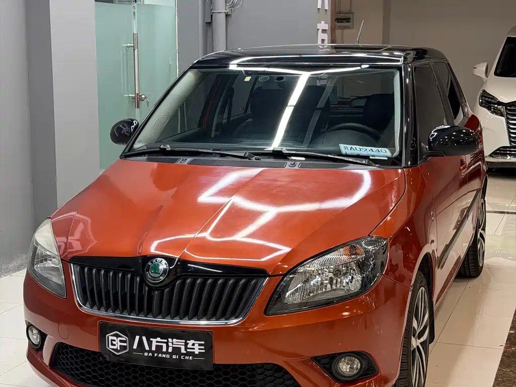 Skoda Fabia 2012 1.6L AT