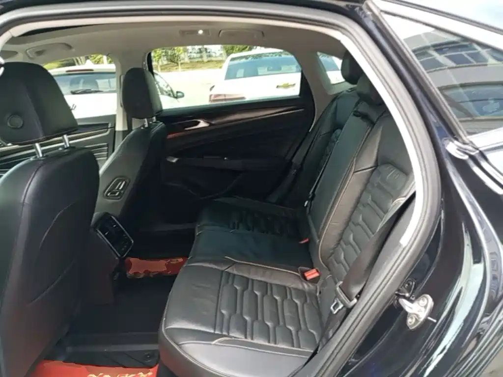 Volkswagen Passat — миниатюра 17
