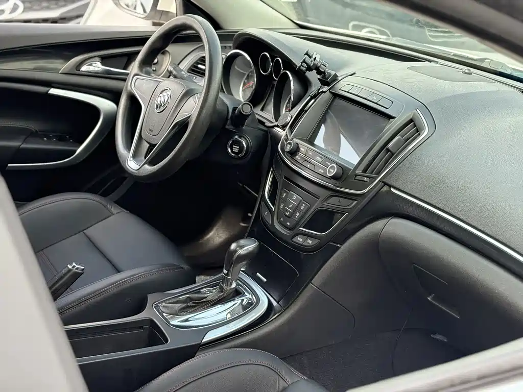 Buick Regal — миниатюра 4
