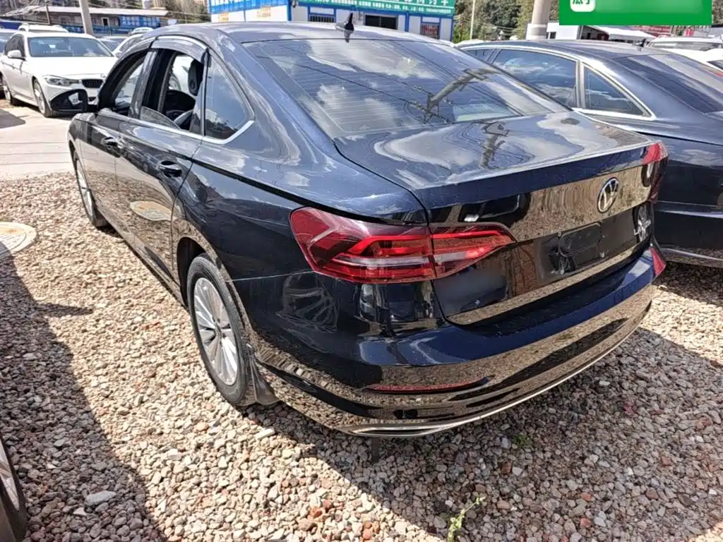 Volkswagen Lavida — миниатюра 5