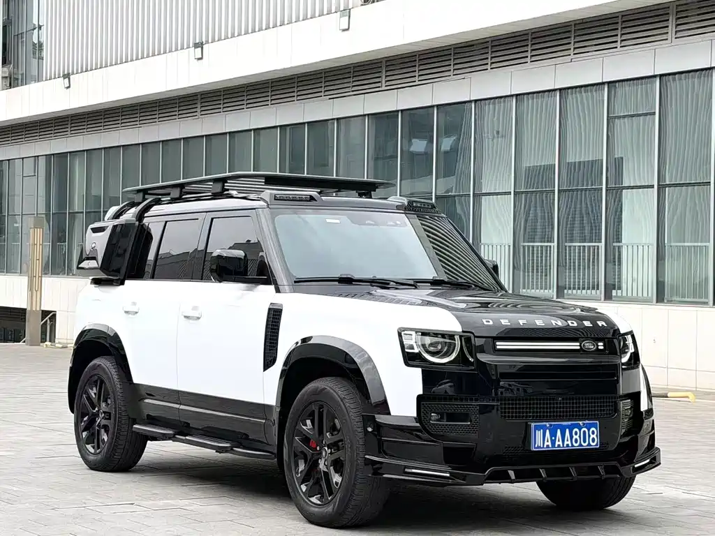 Land Rover Defender — миниатюра 3