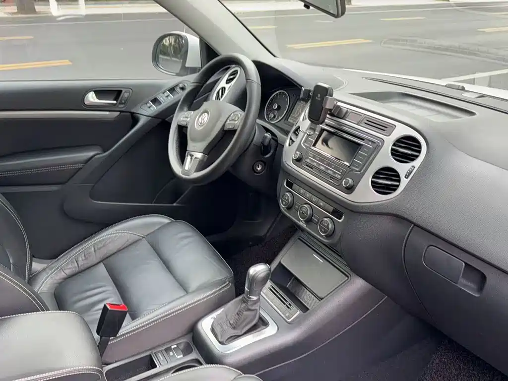 Volkswagen Tiguan — миниатюра 4