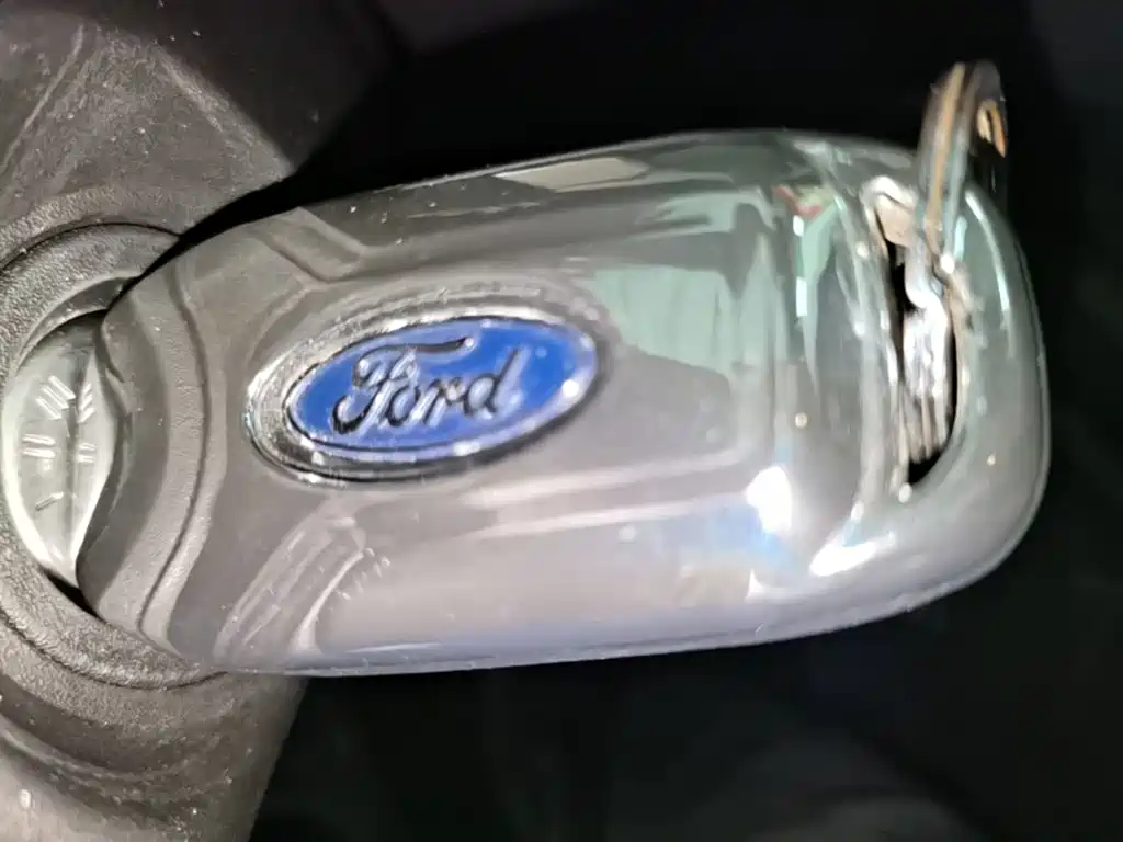 Ford Mondeo — миниатюра 9