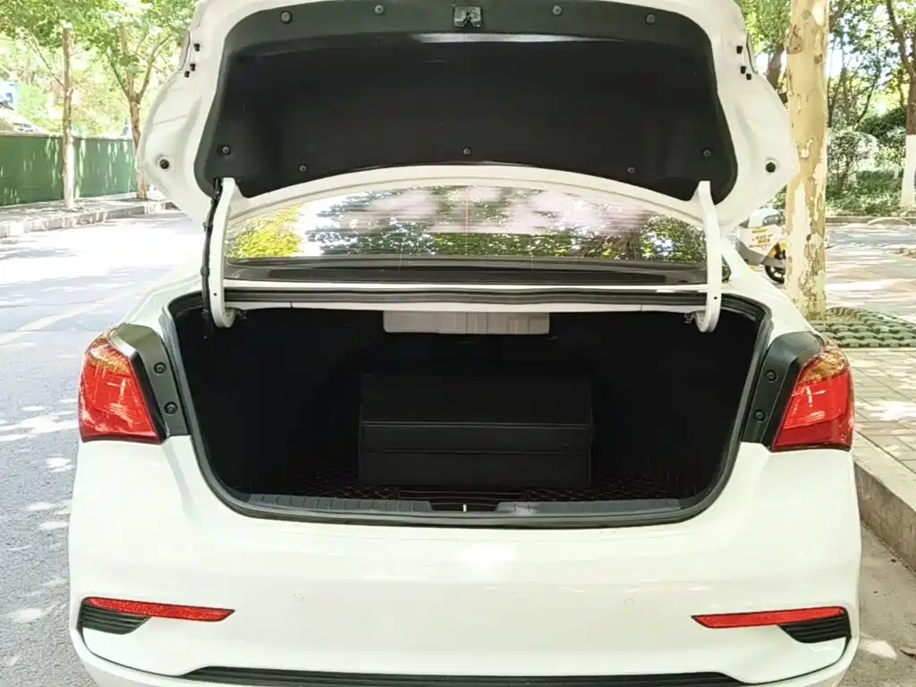 Hyundai Mistra — миниатюра 19