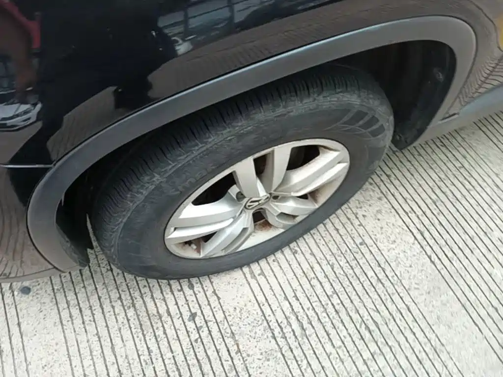 Volkswagen Tiguan — миниатюра 23