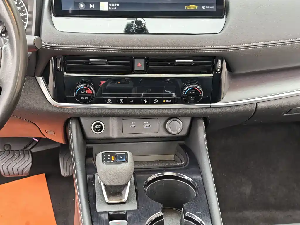 Nissan X-Trail — миниатюра 12