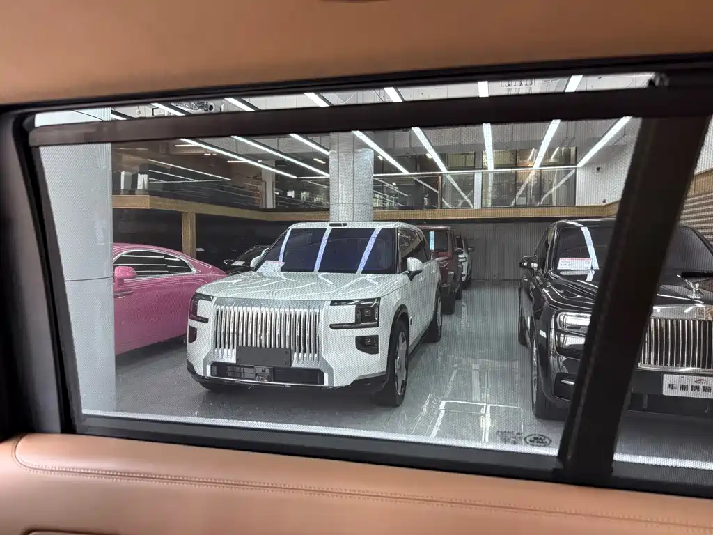 Land Rover Range Rover — миниатюра 16