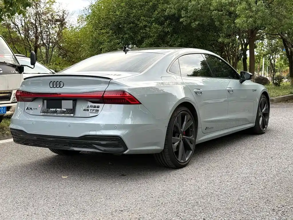 Audi A7L — миниатюра 8