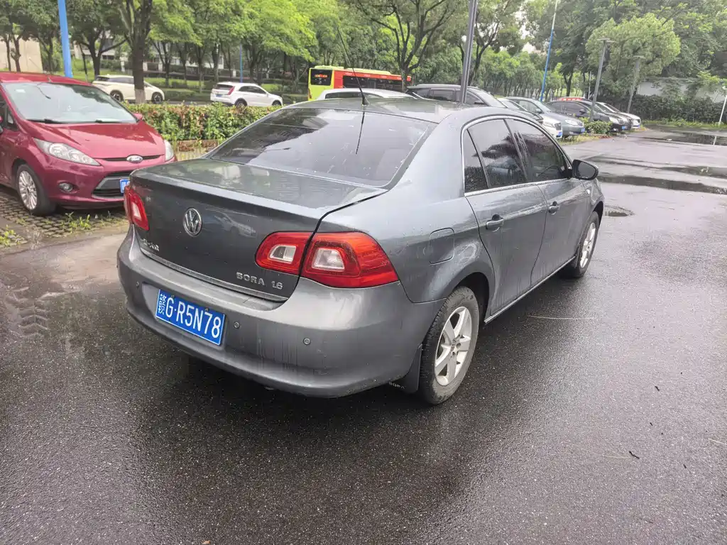 Volkswagen Bora — миниатюра 4