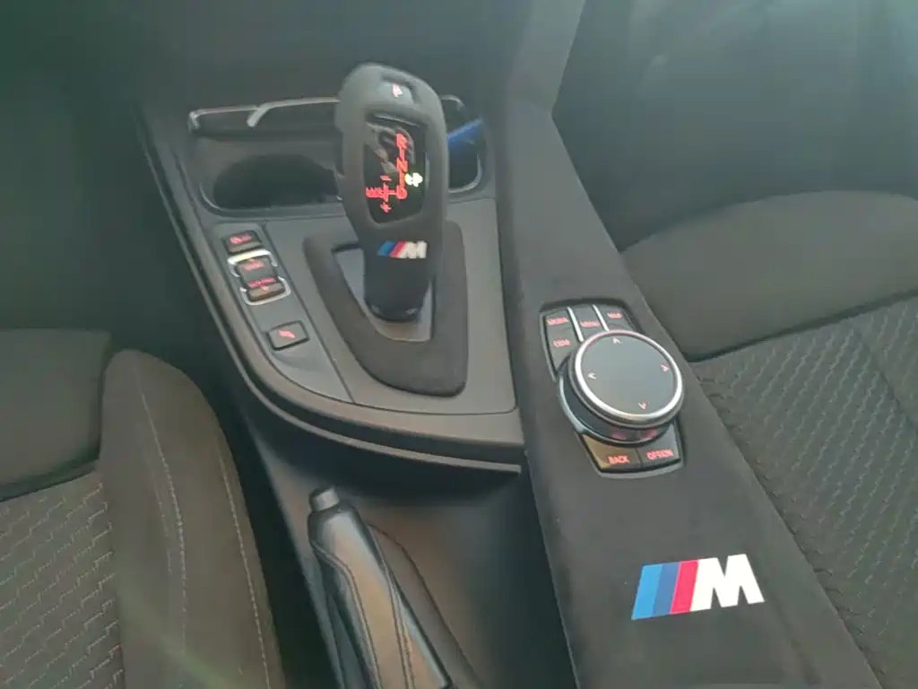 BMW 4 Series — миниатюра 14