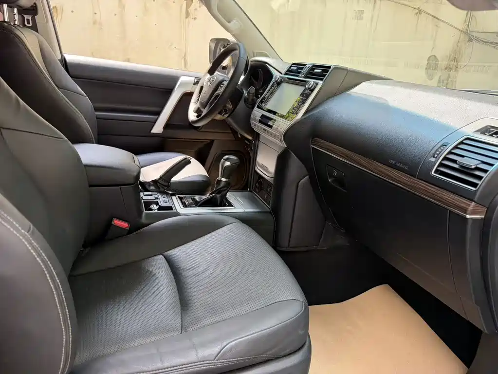 Toyota Prado — миниатюра 12