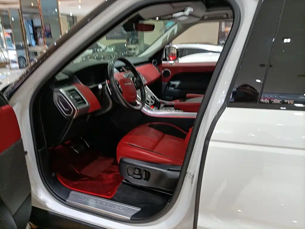 Land Rover Sport — миниатюра 6