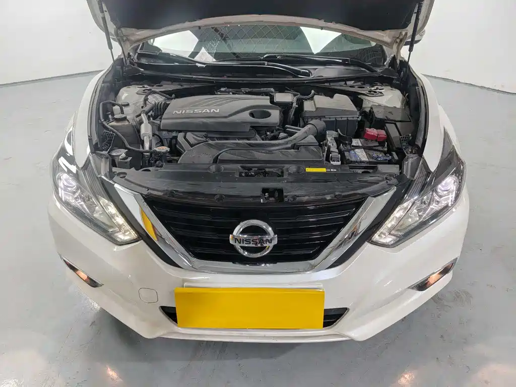 NISSAN TEANA