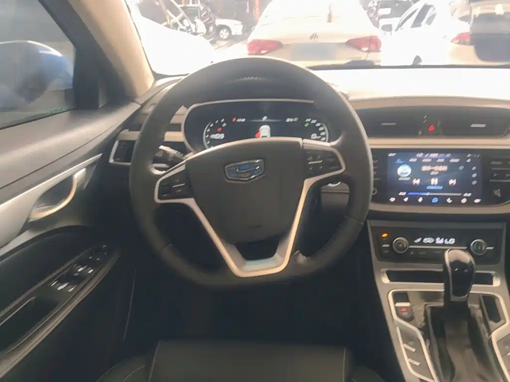Geely Emgrand — миниатюра 11