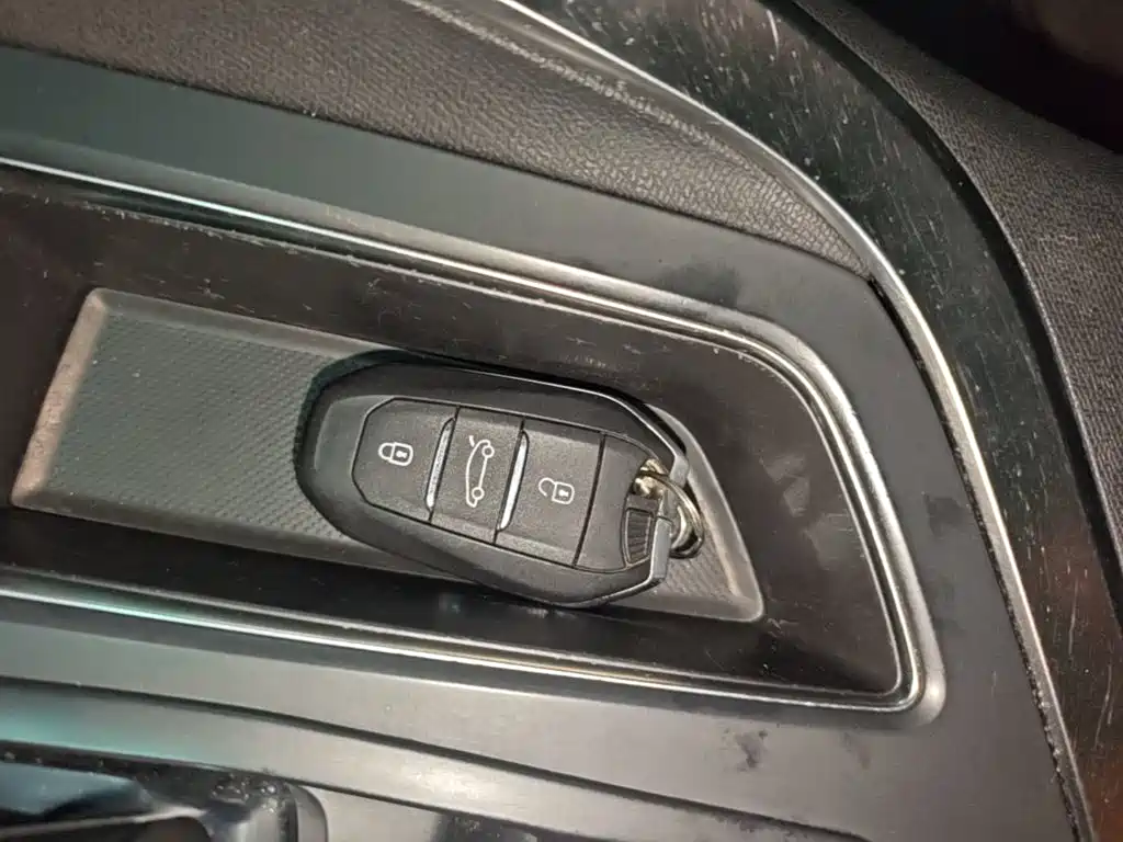 Peugeot 5008 — миниатюра 9