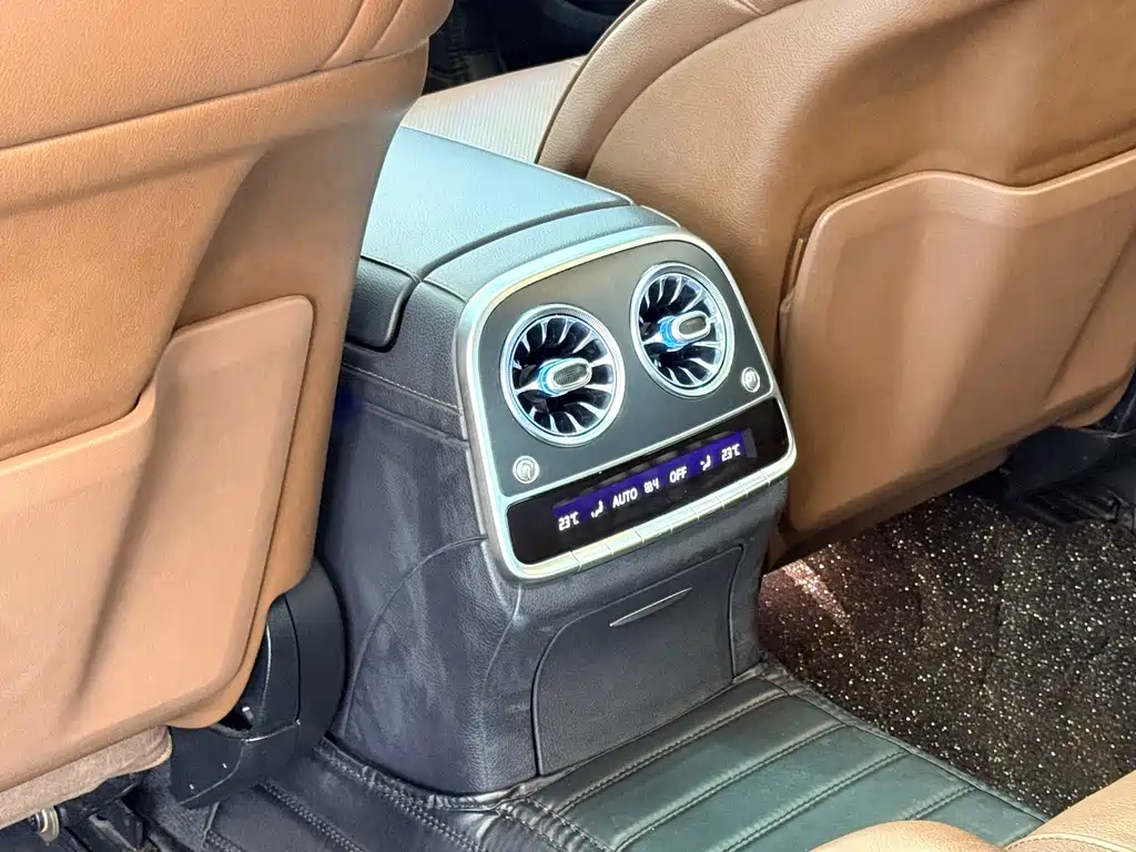 Mercedes-Benz S-Class — миниатюра 16