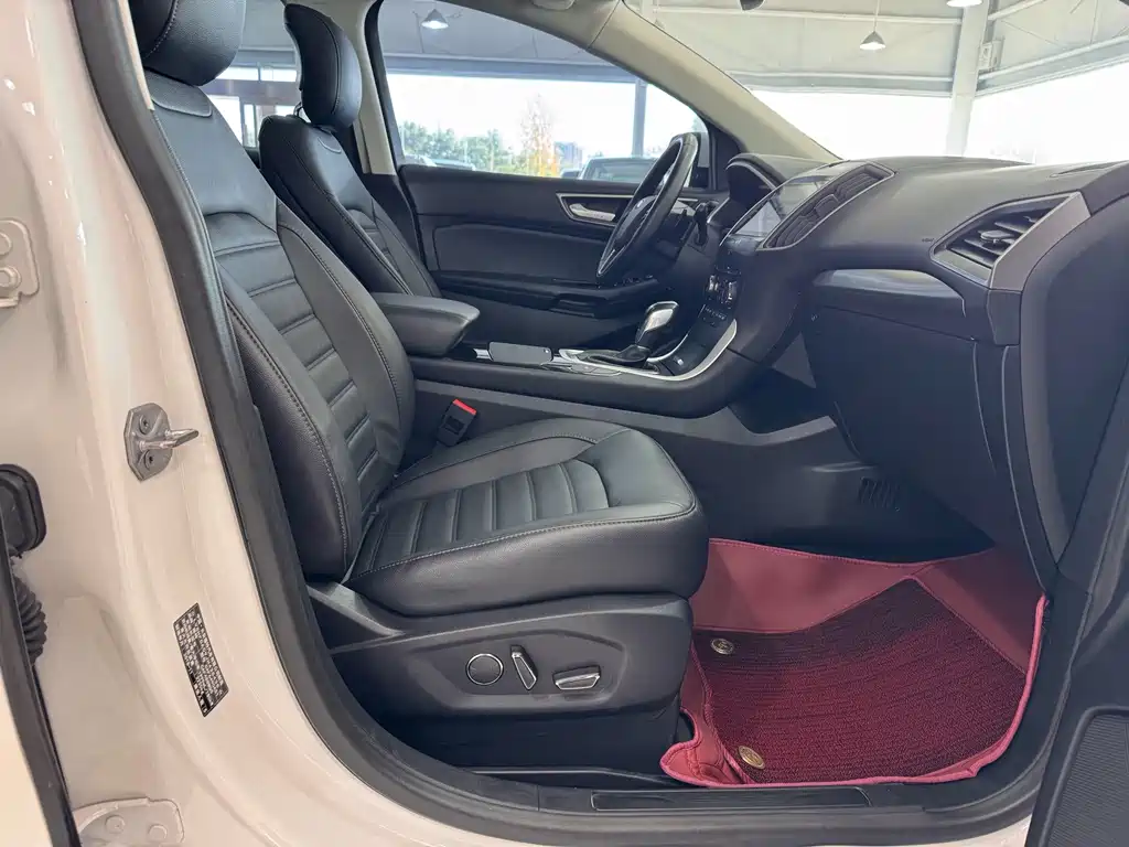 Ford Edge — миниатюра 19