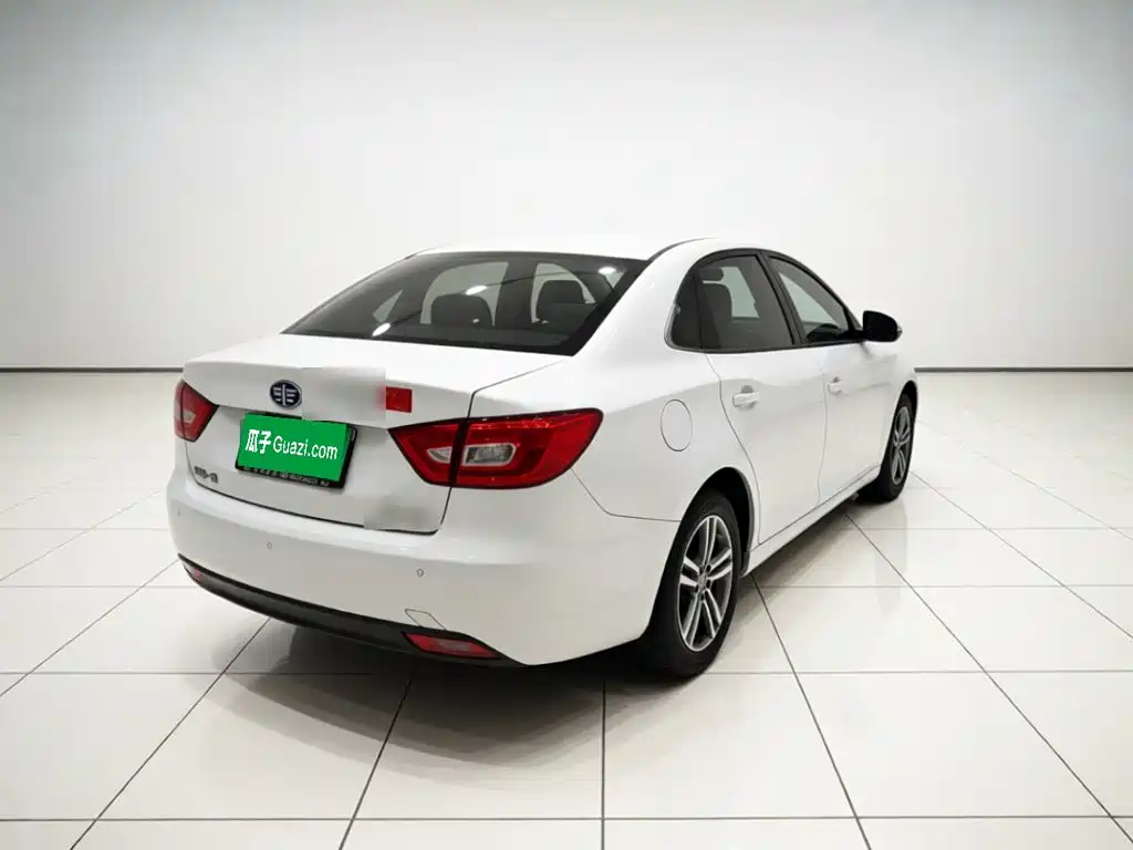 Bestune B30 — миниатюра 6