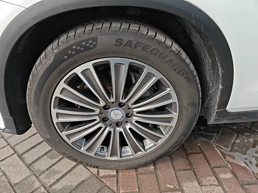 Mercedes-Benz GLC — миниатюра 23