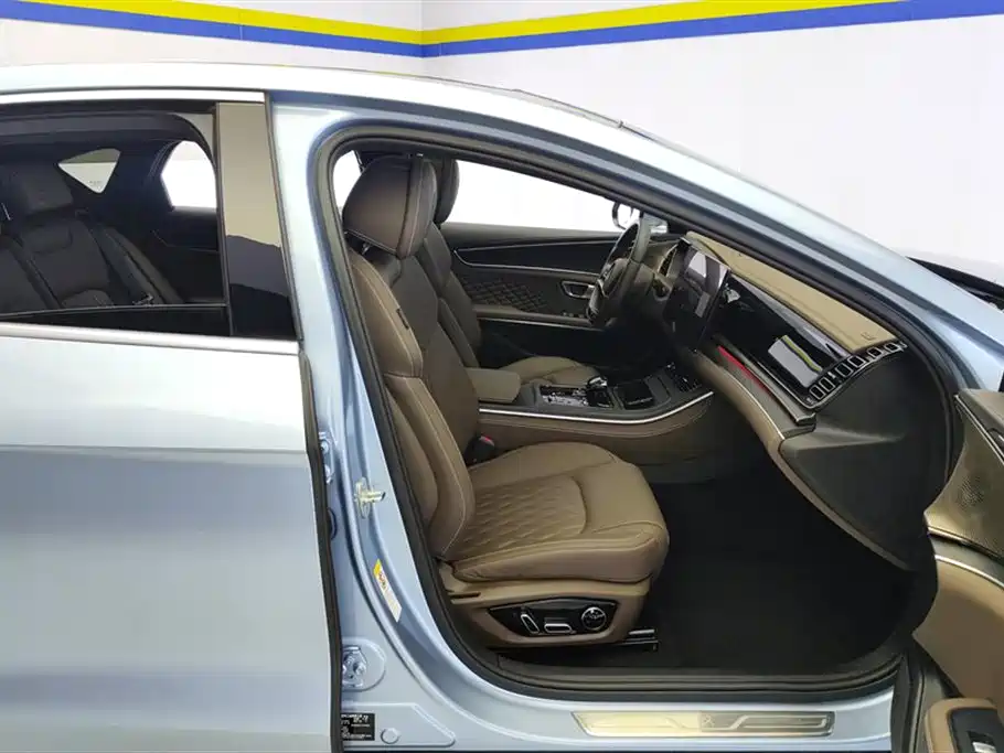 BYD Han 2023 DM-i Champion 121KM Premium