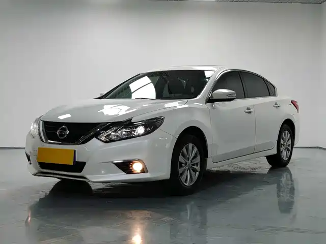 NISSAN TEANA 2018