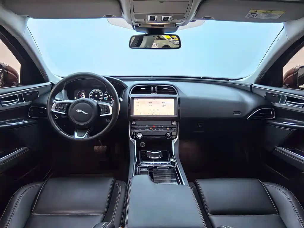Jaguar XEL — миниатюра 15