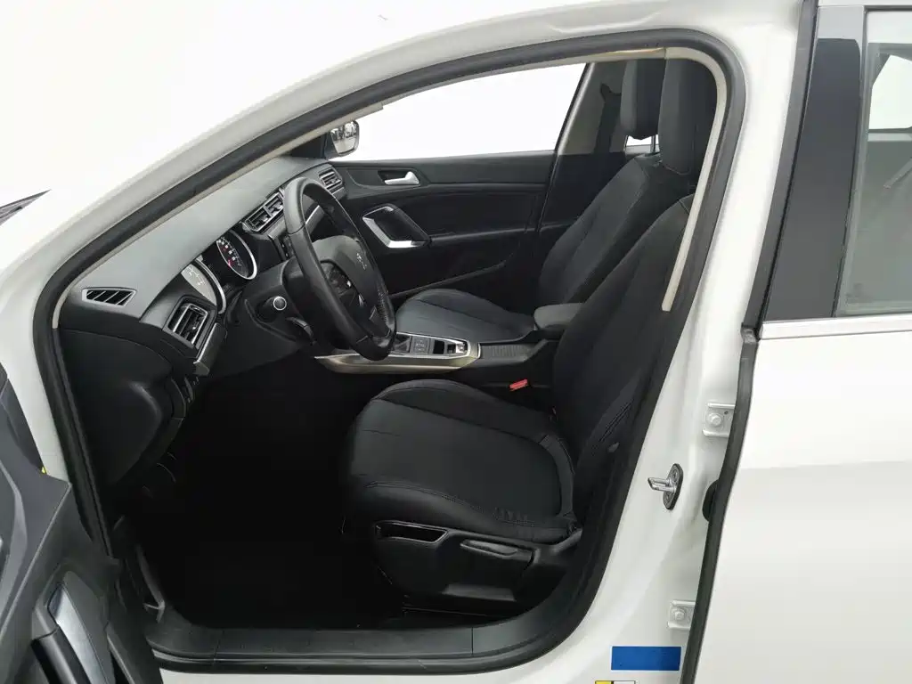 Peugeot 408 — миниатюра 10