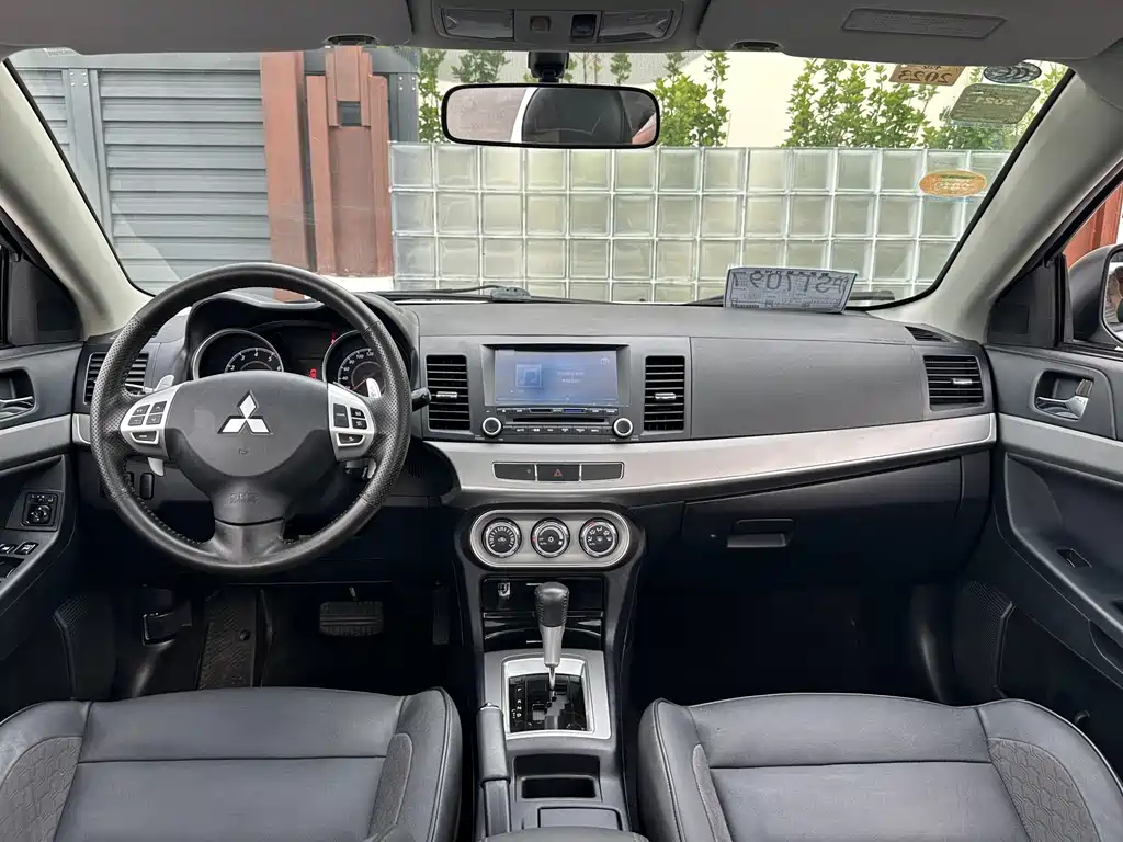 Mitsubishi Lancer EX — миниатюра 18